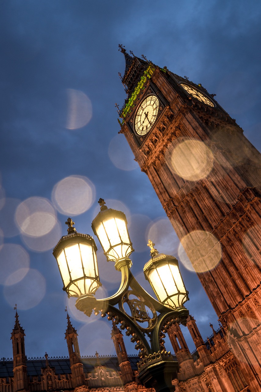 (不休战队最强阵容搭配2021)不休战争阵容，策略、英雄与战斗艺术